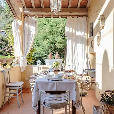 Label, When Creativity Meets Style In Endless Romanticism * Corsanico-Bargecchia