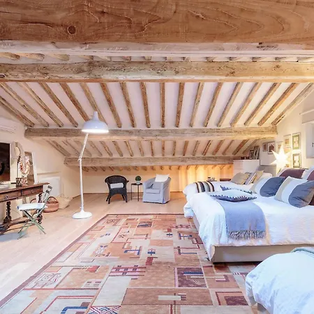 Villa Label, When Creativity Meets Style In Endless Romanticism