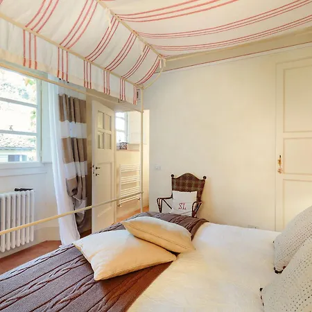 Label, When Creativity Meets Style In Endless Romanticism