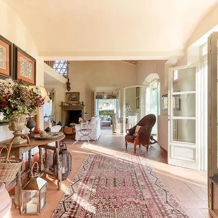 Label, When Creativity Meets Style In Endless Romanticism Villa Carignano (Tuscany)
